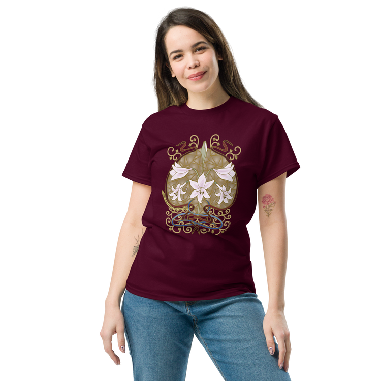 Belladonna Classic Tee maroon